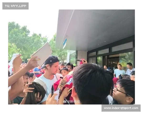 中超热度攀升 门票售罄频现 各地球迷观赛热情高涨 中超热度攀升 门票售罄频现 各地球迷观赛热情高涨